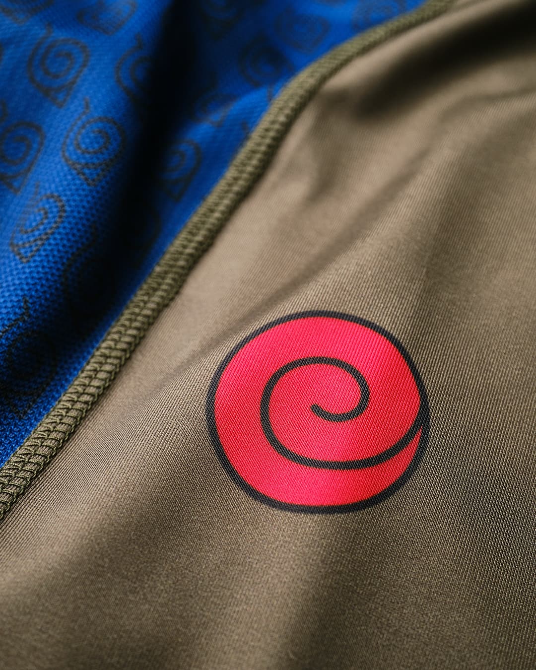 Rashguard NARUTO X ELION KAKASHI Kaki - Manches Courtes - Image 4