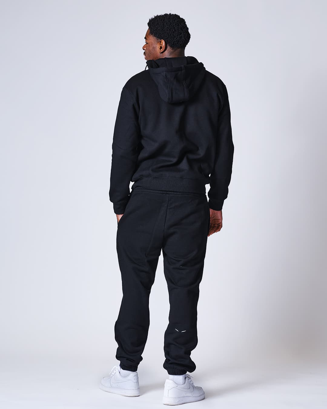 Sweatshirt à Capuche ELION Turenne Noir - Image 7
