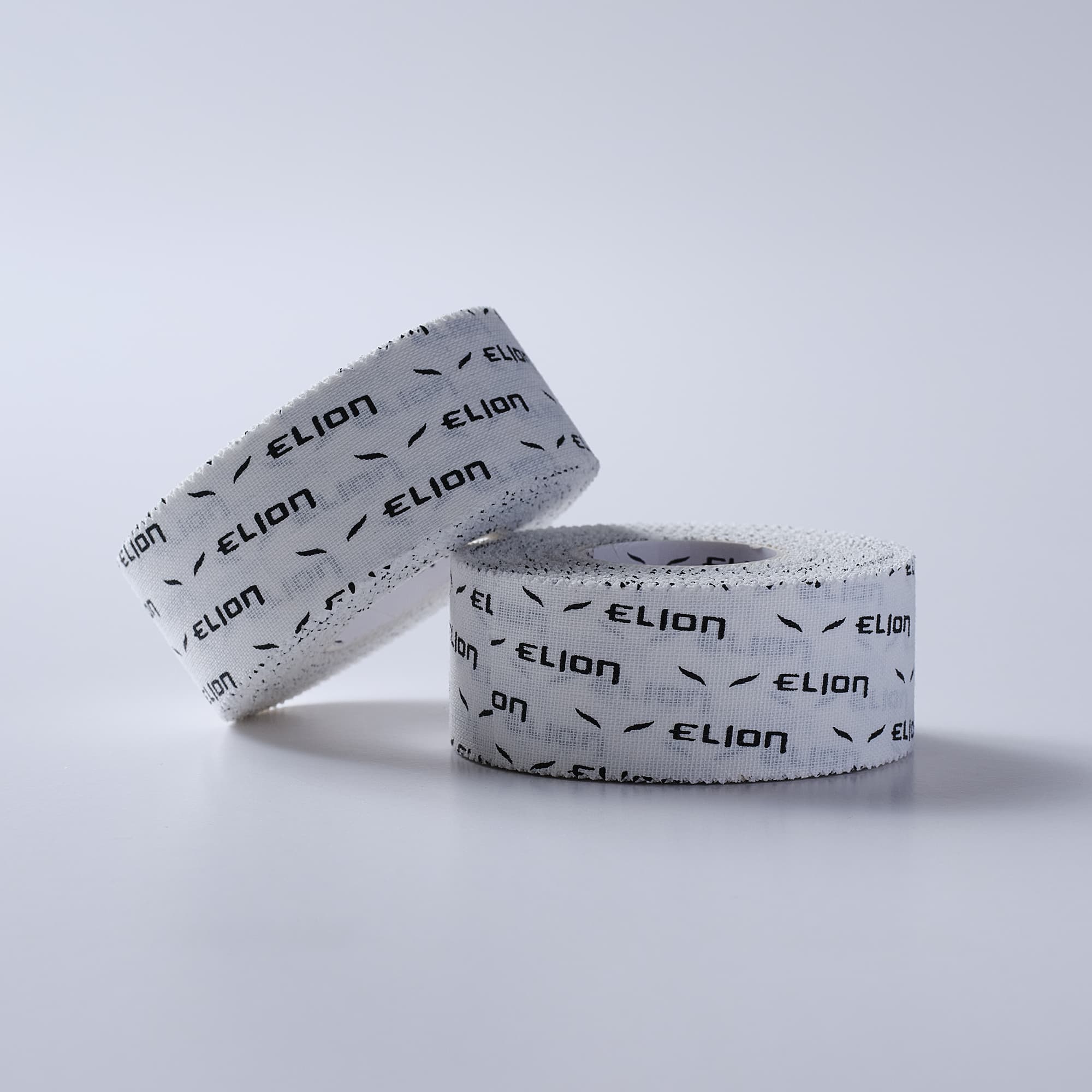 Tape  ELION Blanc pour bandage 2.5Cm x 10 Mètres - Image 3