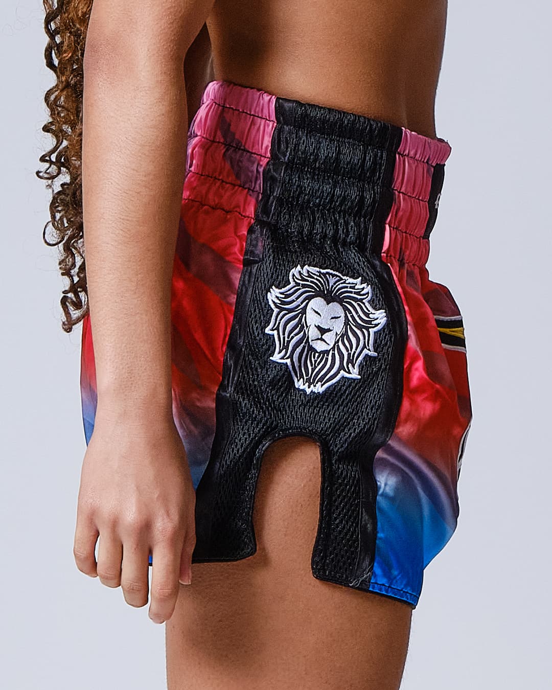 Short de Boxe Thaï ELION Raja - Rouge/Bleu - Image 7