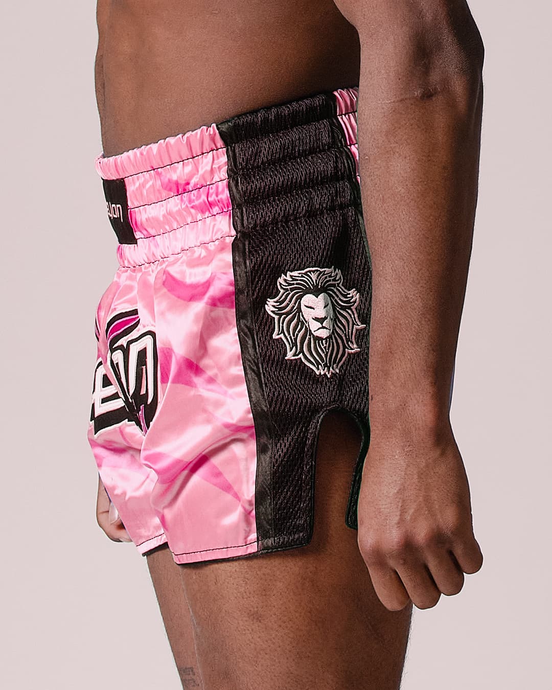 Short de Boxe Thaï ELION Raja - Rose - Image 2